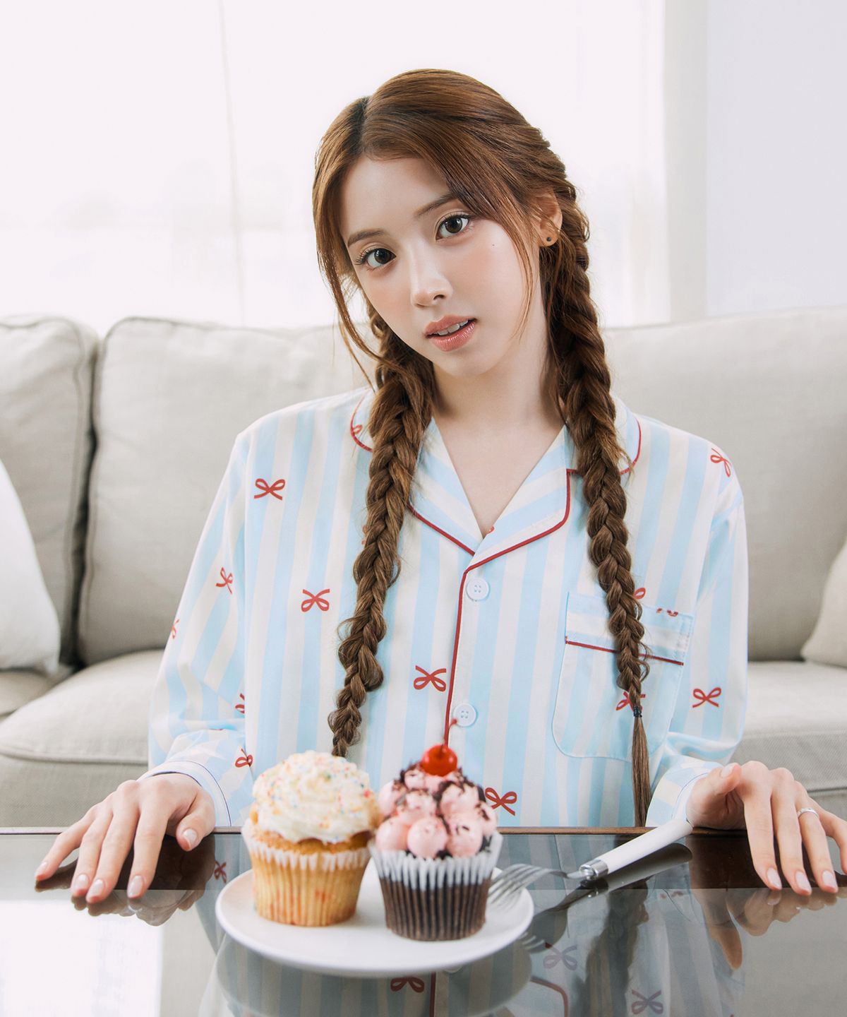 도씨(DOSSY) 실크핏 보니 긴팔 커플 잠옷 세트