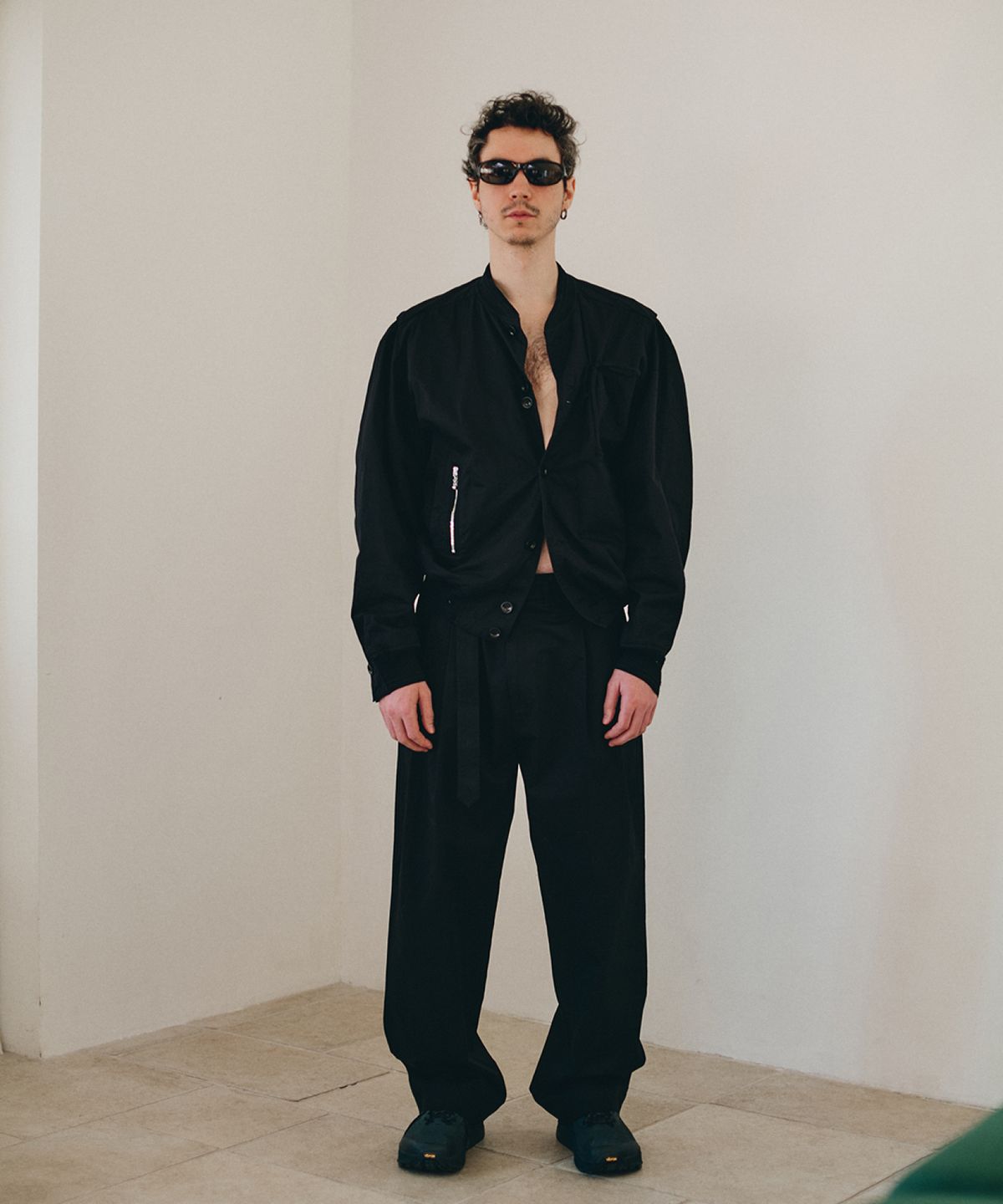 너버스(NERVOUS) SPUD JUMPER _ black