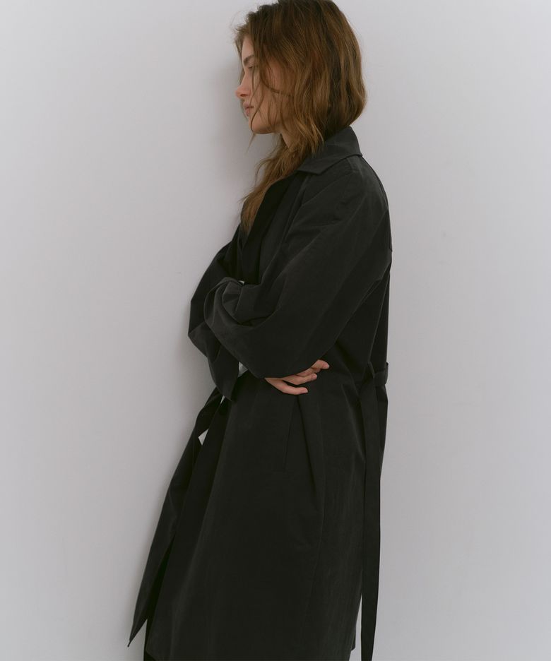 PANEL FRONT TRENCH COAT, CHARCOAL