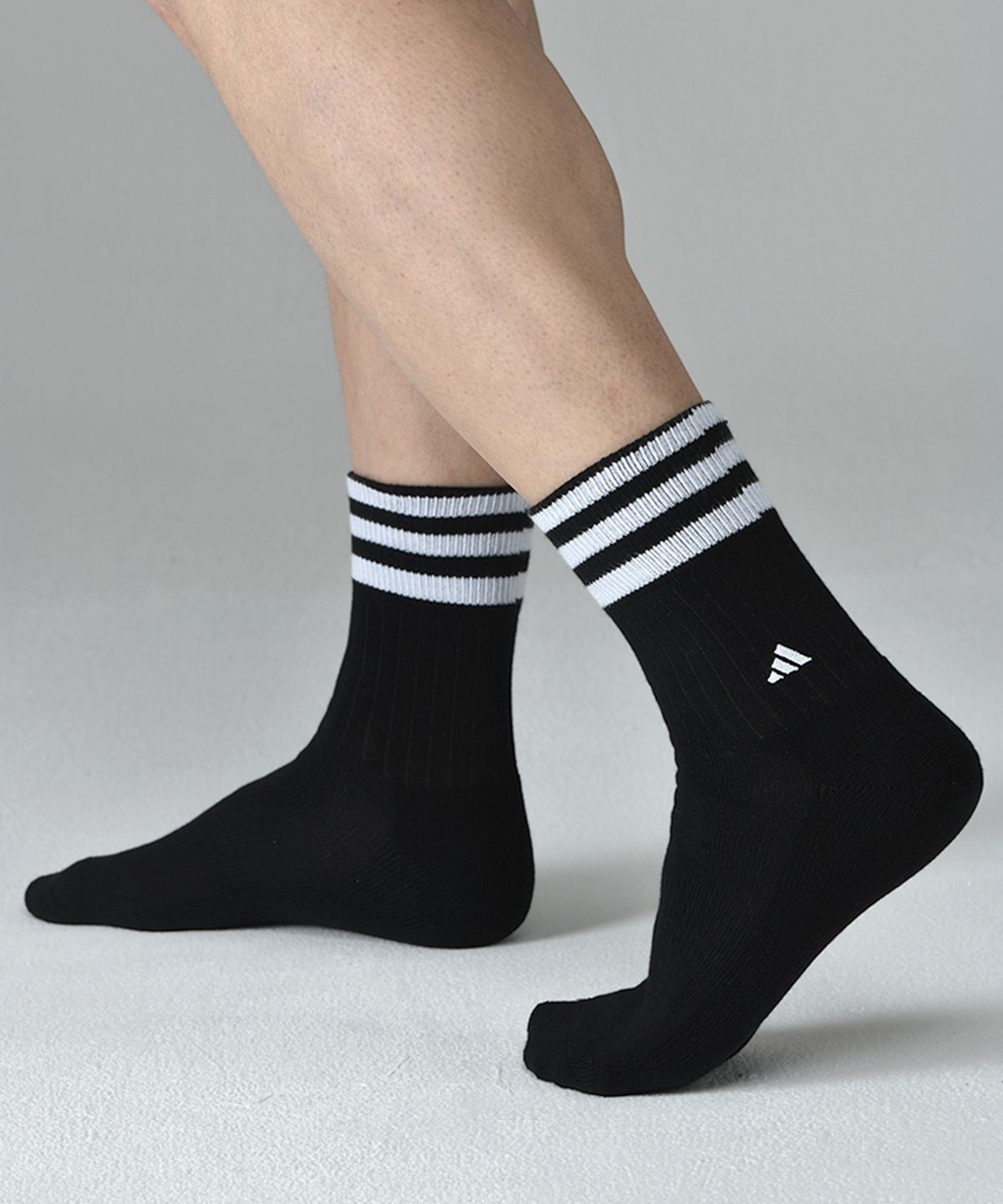 아디다스(ADIDAS) 앵클 화이트로고 쿠션 미들 스포츠삭스 3팩