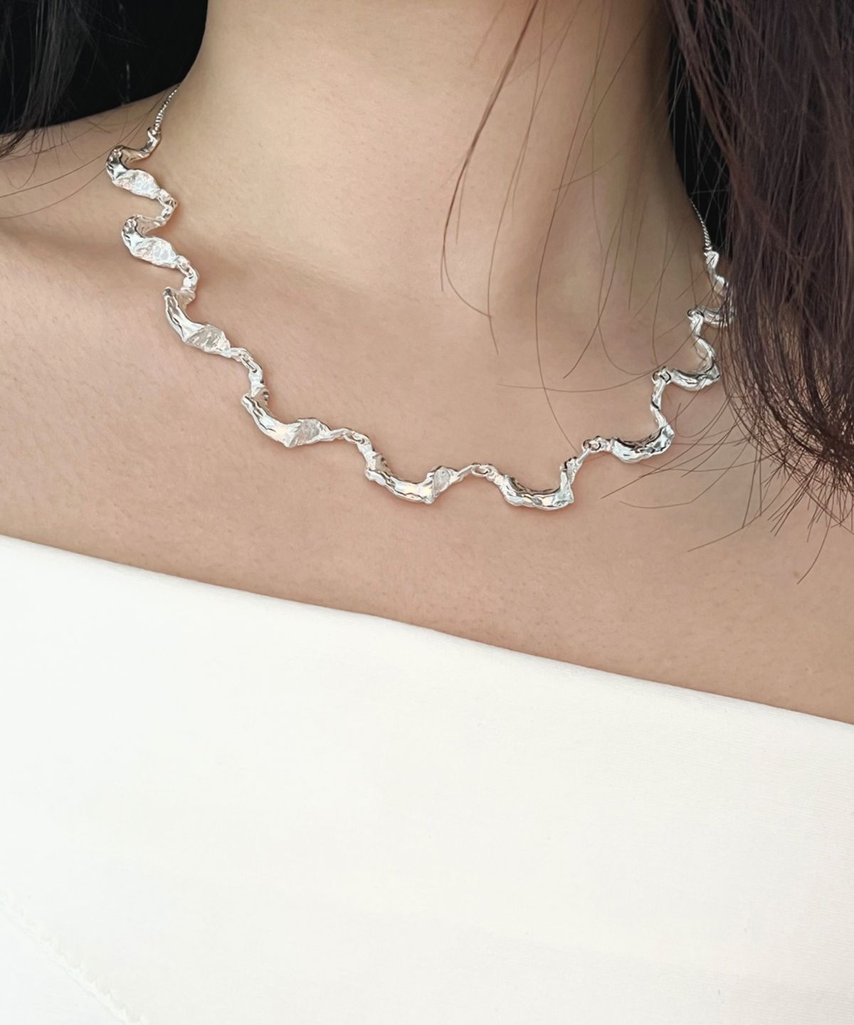 너울(NEOUL) Flow Necklace