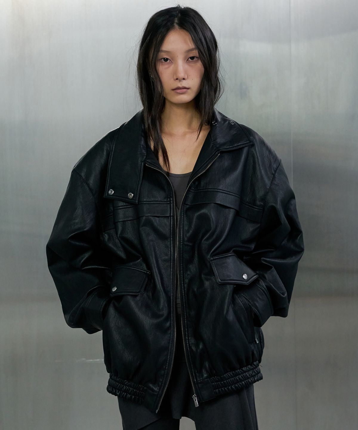 오데스(ORDES) BOY FRIEND LEATHER JUMPER - BLACK