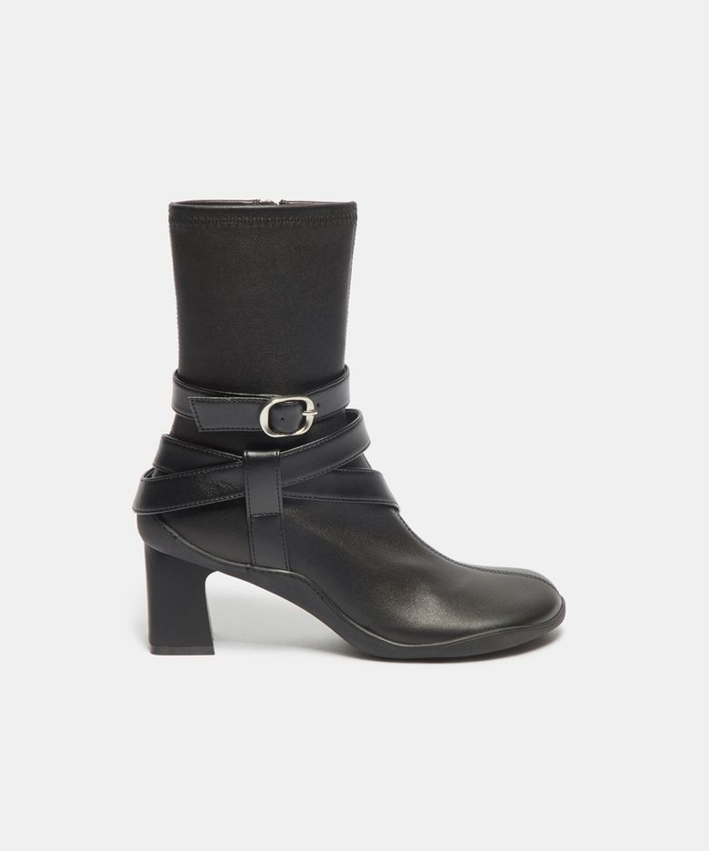 Wrap buckle ankle boots(black)_DG3CW26503BLK