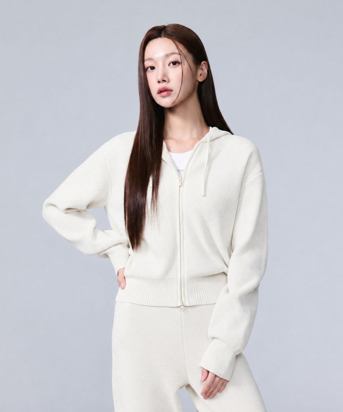 디스커버리 익스페디션(DISCOVERY EXPEDITION) 여성 후드 풀집업 스웨터 (IVORY)