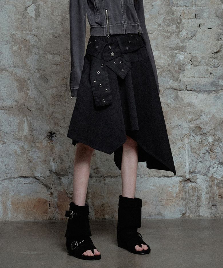W Layered Belt Asymmetrical Skirt - Black