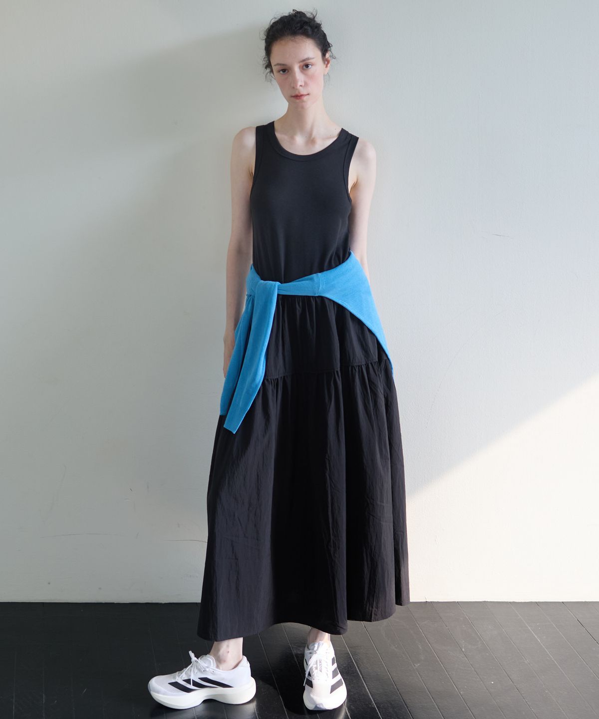 누베르(NUVERE) Rustle Onepiece Black