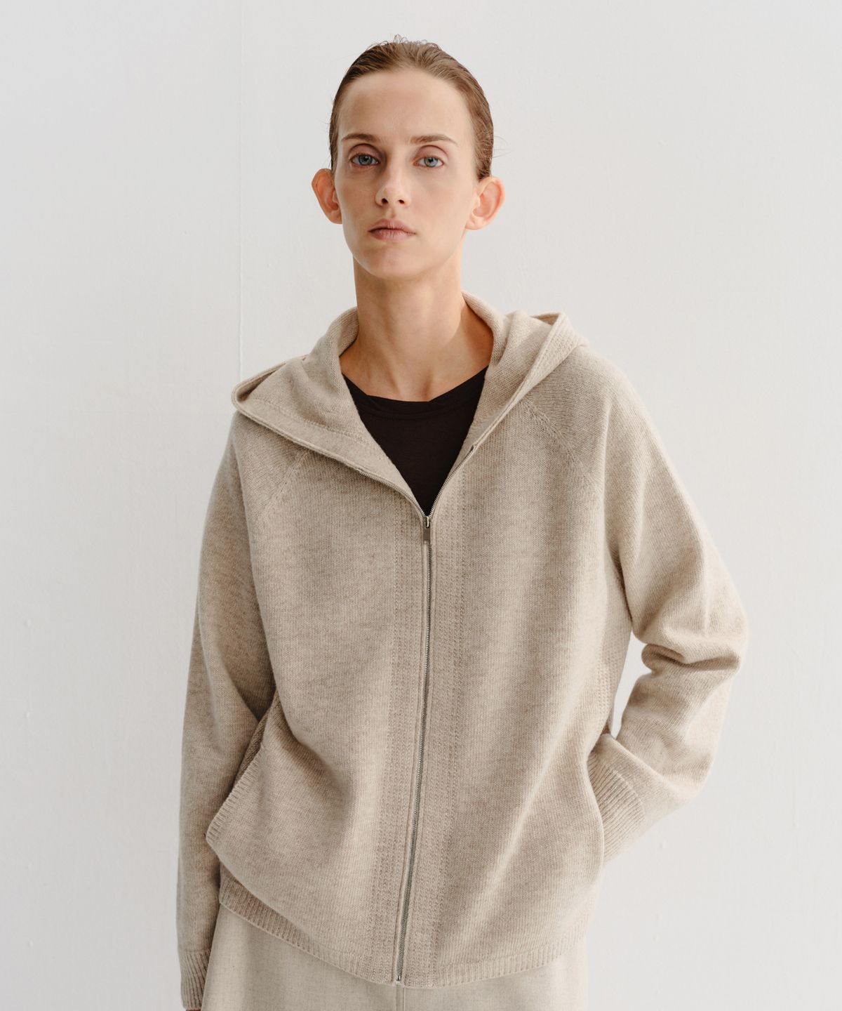 이아(EAAH) AUSTIN CASHMERE HOODIE ZIP UP (OATMEAL)