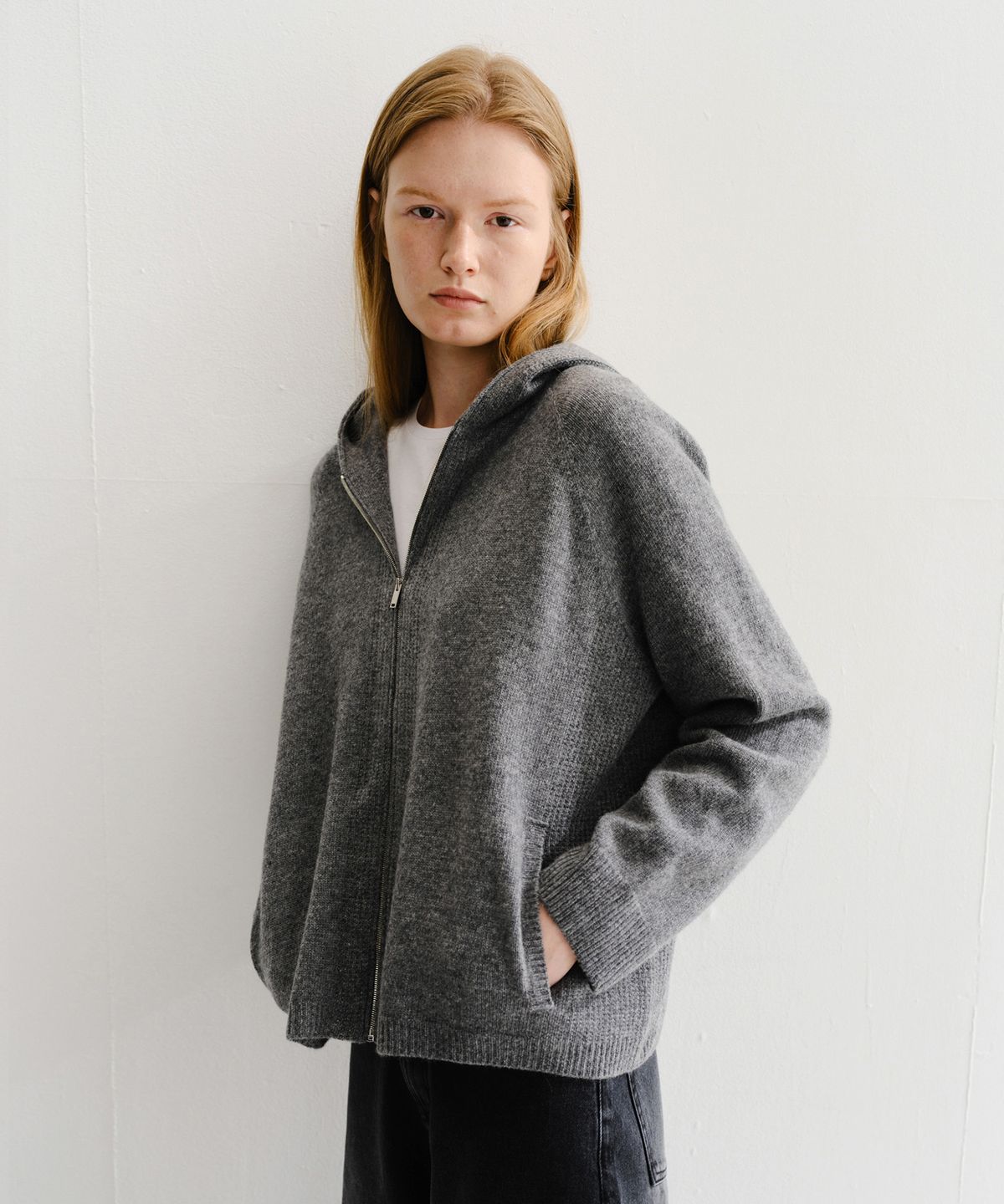 이아(EAAH) AUSTIN CASHMERE HOODIE ZIP UP (GREY)