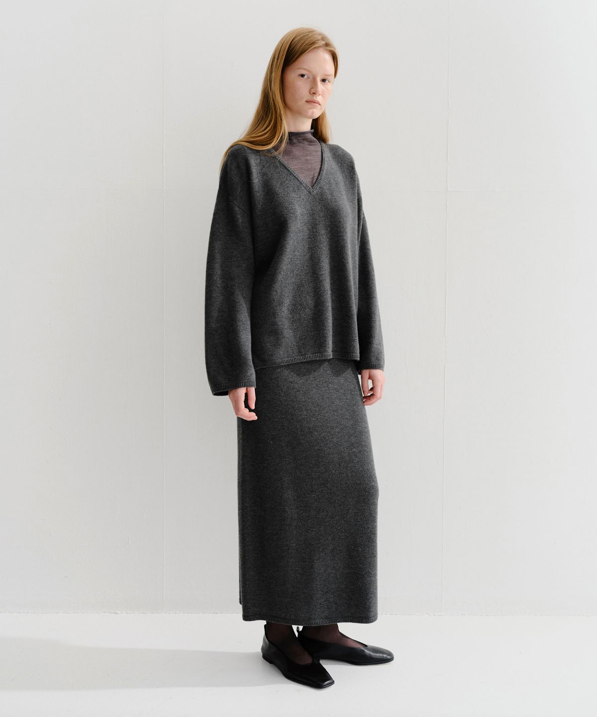 이아(EAAH) ENRI WOOL KNIT SKIRT (CHARCOAL)
