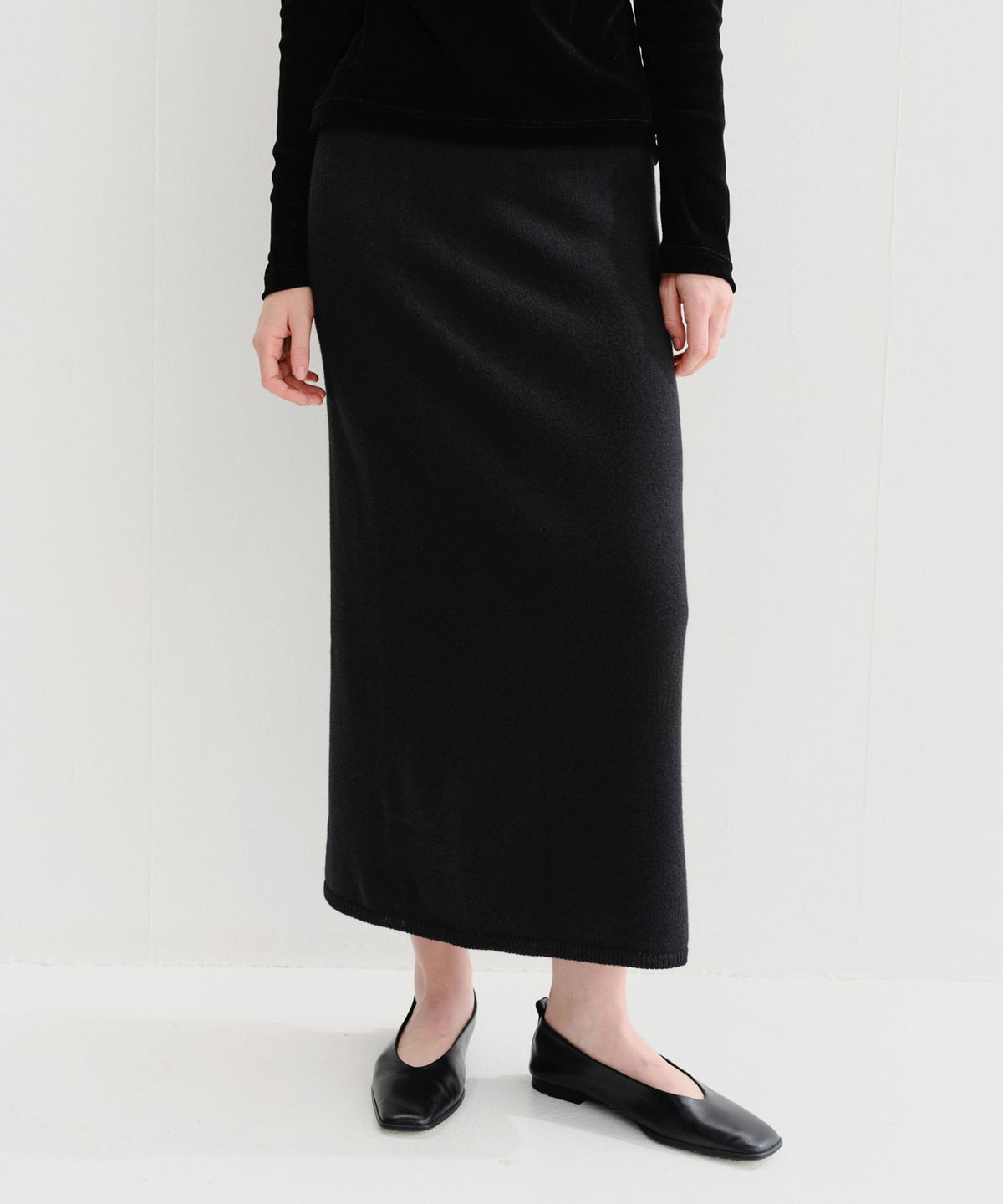 이아(EAAH) ENRI WOOL KNIT SKIRT (BLACK)