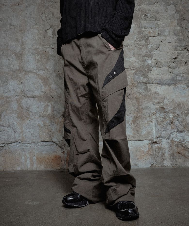 Mesh Panel Stairs Cargo Pants - Khaki