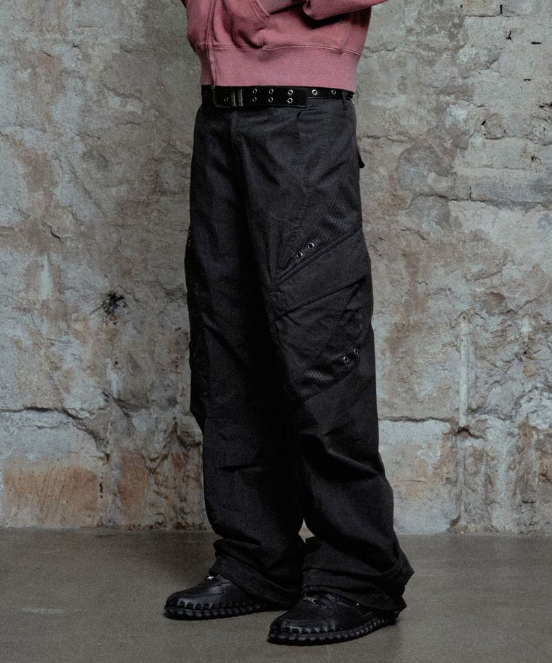 Mesh Panel Stairs Cargo Pants - Black