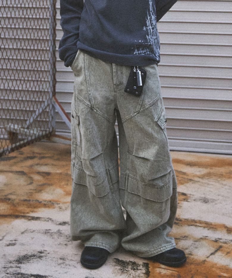 Panel Dart Washed Twill Cargo Pants - Beige