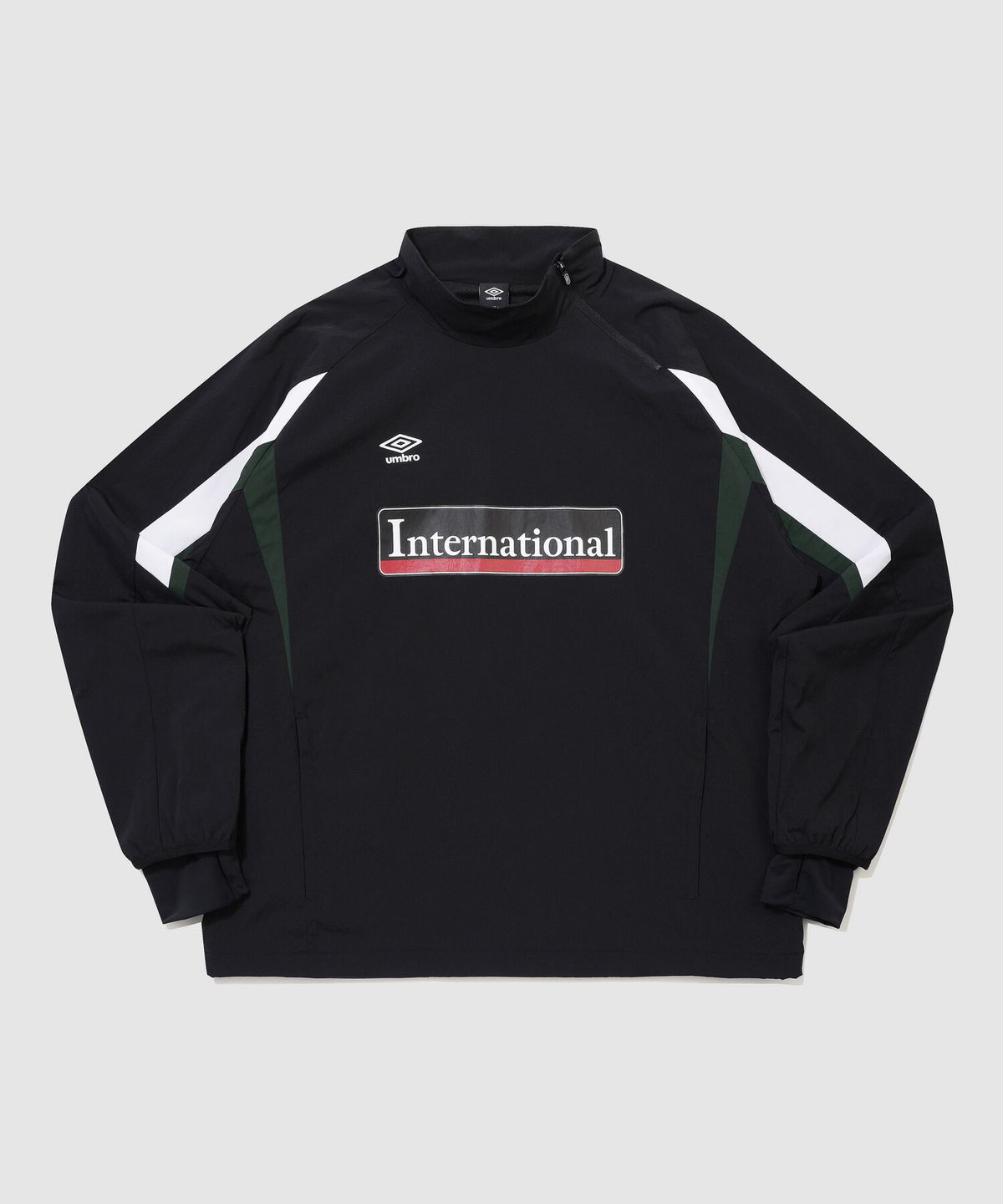 엄브로(UMBRO) 아이코닉 웜업 하이넥 피스테 블랙 UR321SWT98