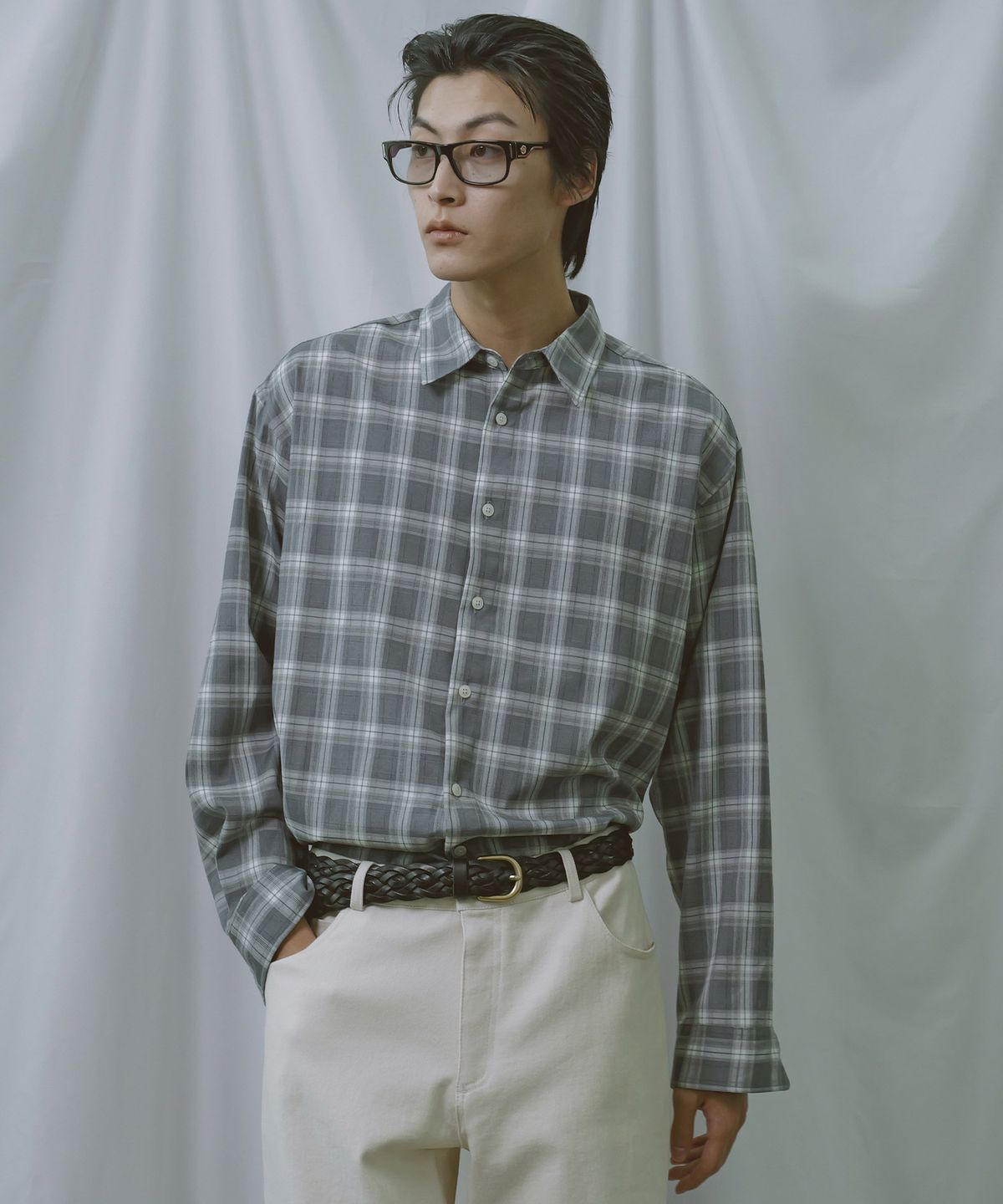 비욘드클로젯(BEYOND CLOSET) [COLLECTION LINE] 럭스 페브릭 오피서 체크 셔츠 그레이
