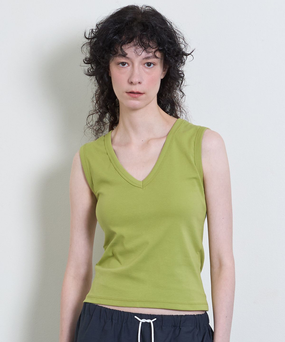 누베르(NUVERE) Loe Sleeveless Lime