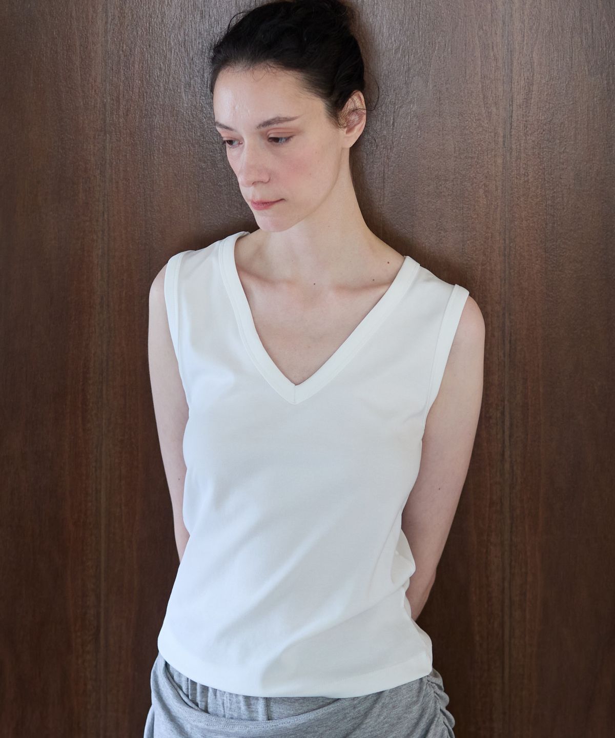 누베르(NUVERE) Loe Sleeveless Ivory