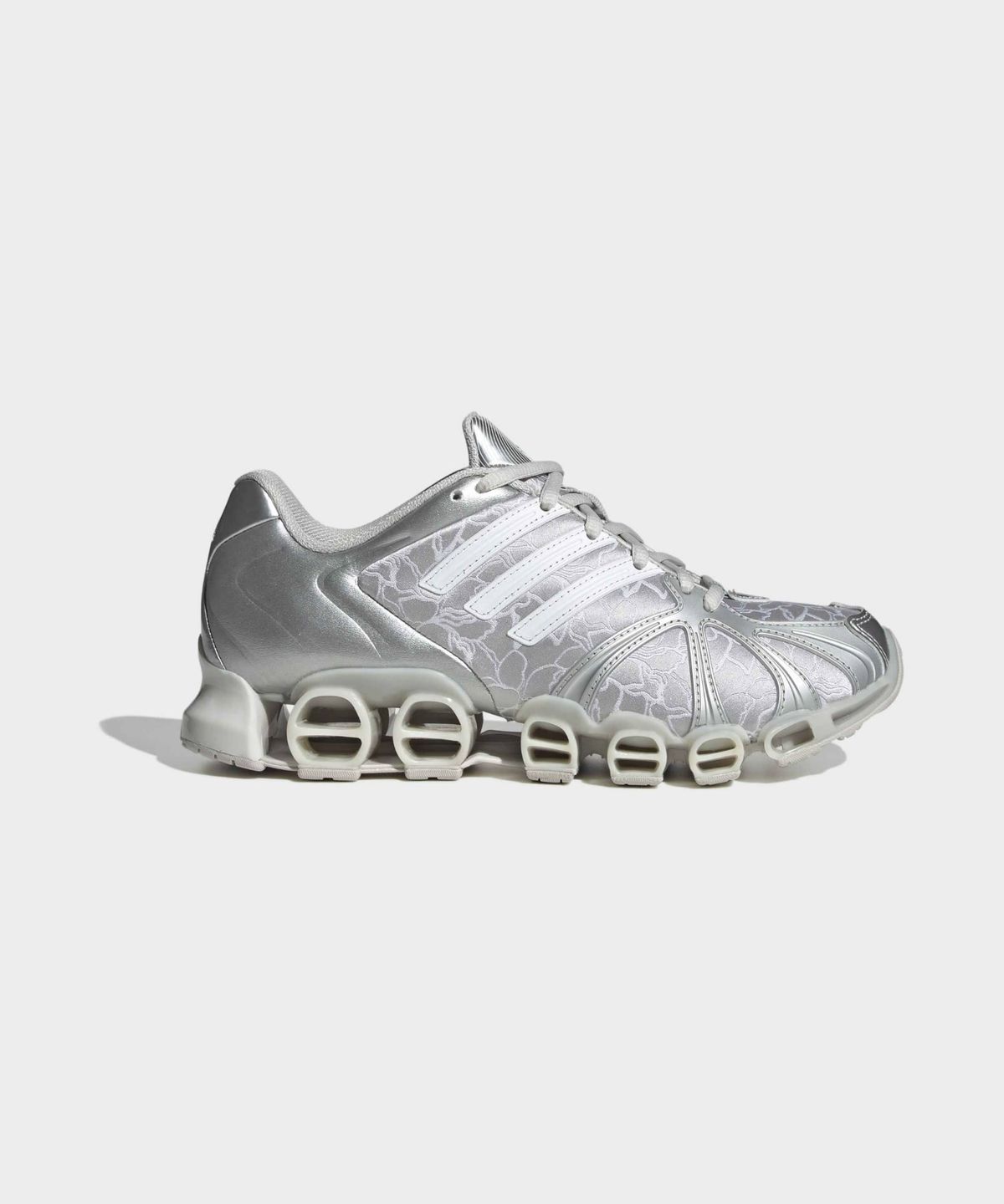 아디다스(ADIDAS) 메가 고스트라이드 - 그레이:화이트:실버메탈릭 / KI4645