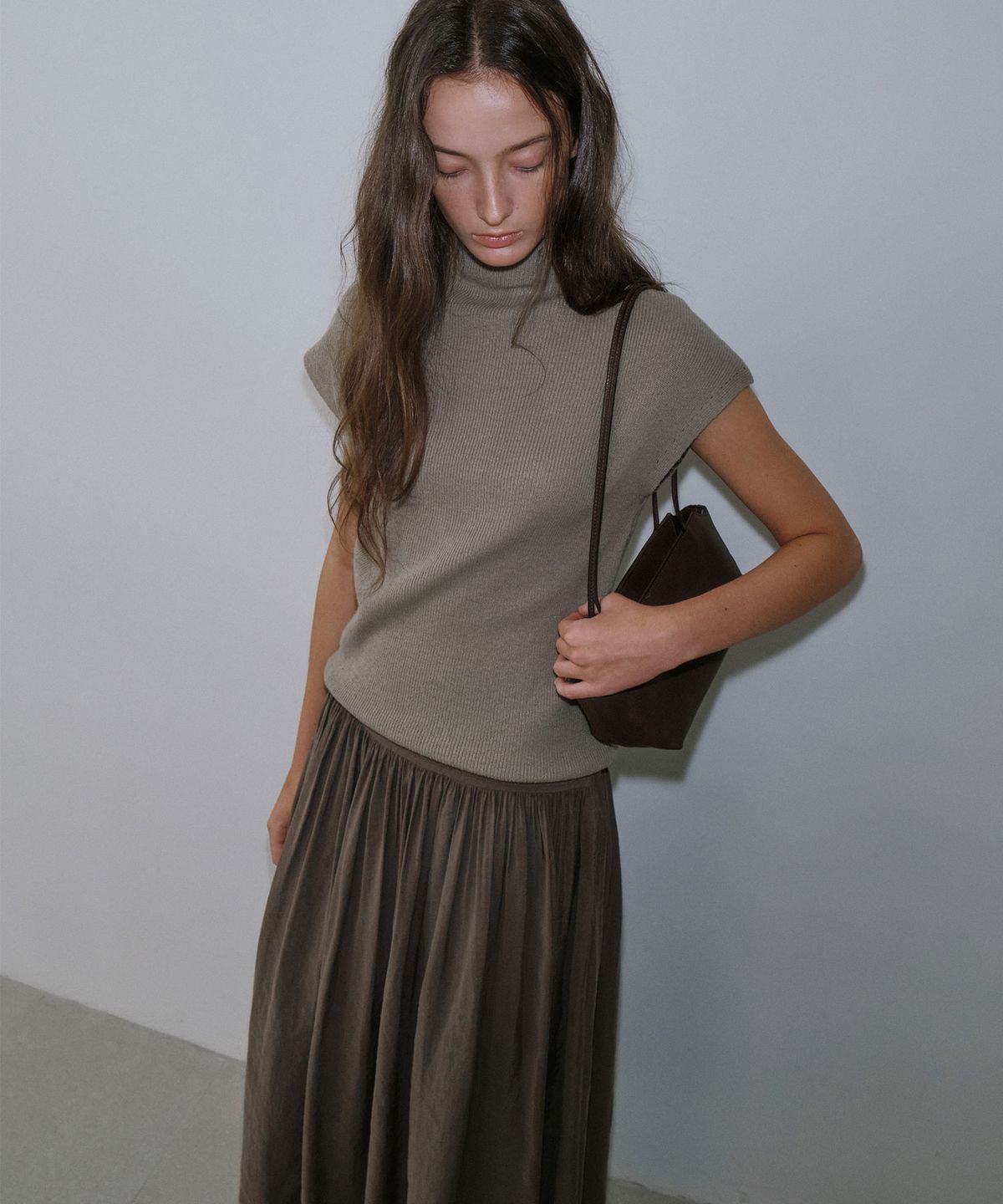 가더(GARDER) Wool Half Neck Knit (Brown)