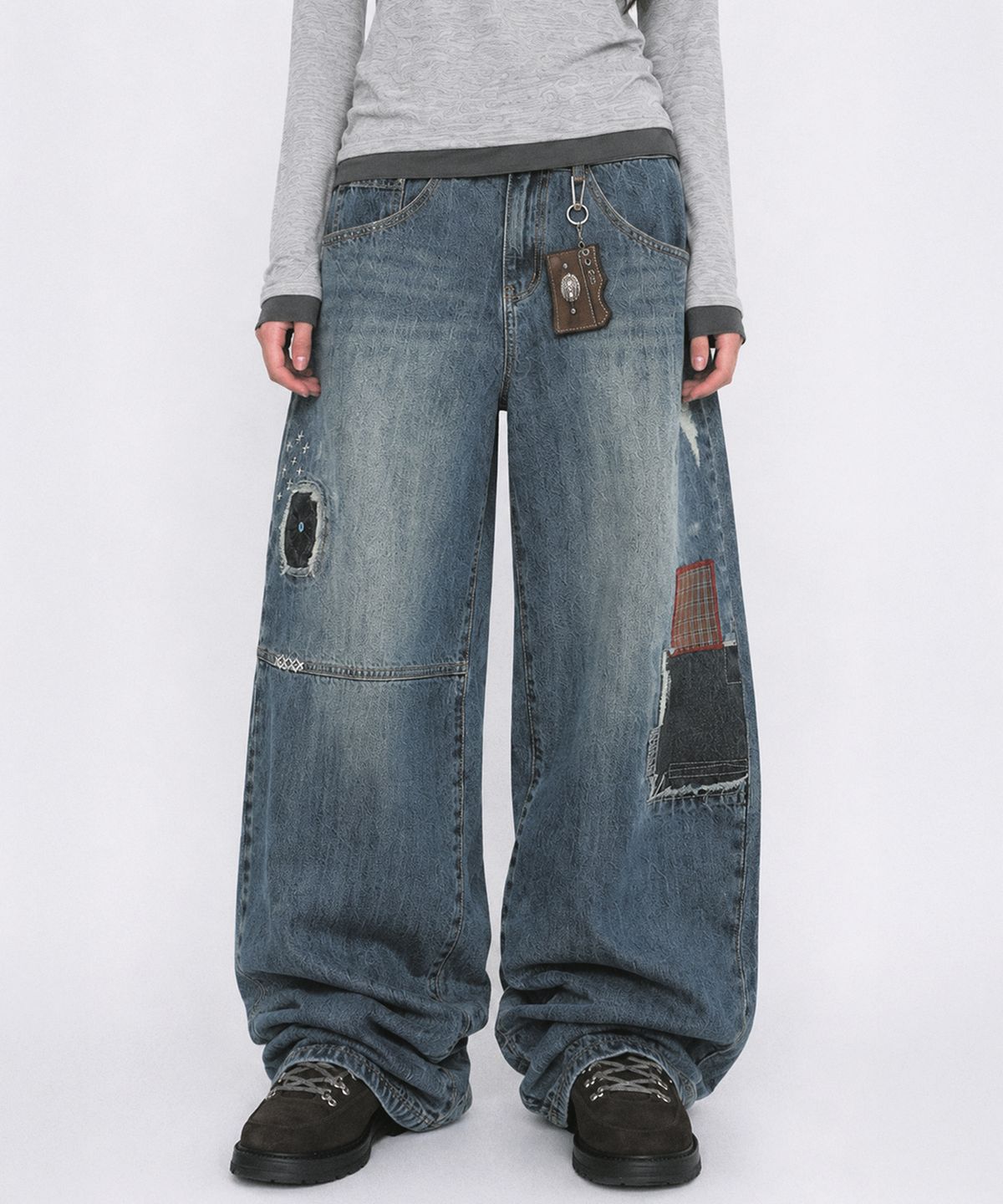 메인부스(MAINBOOTH) Repaired Denim Pants(BLUE)
