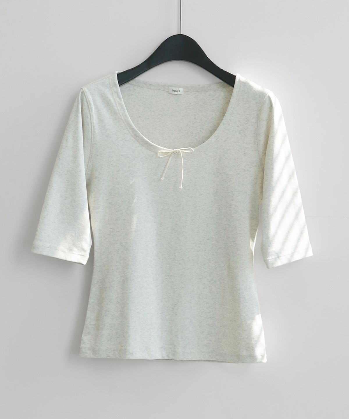 디그(DIGUE) jane ribbon T