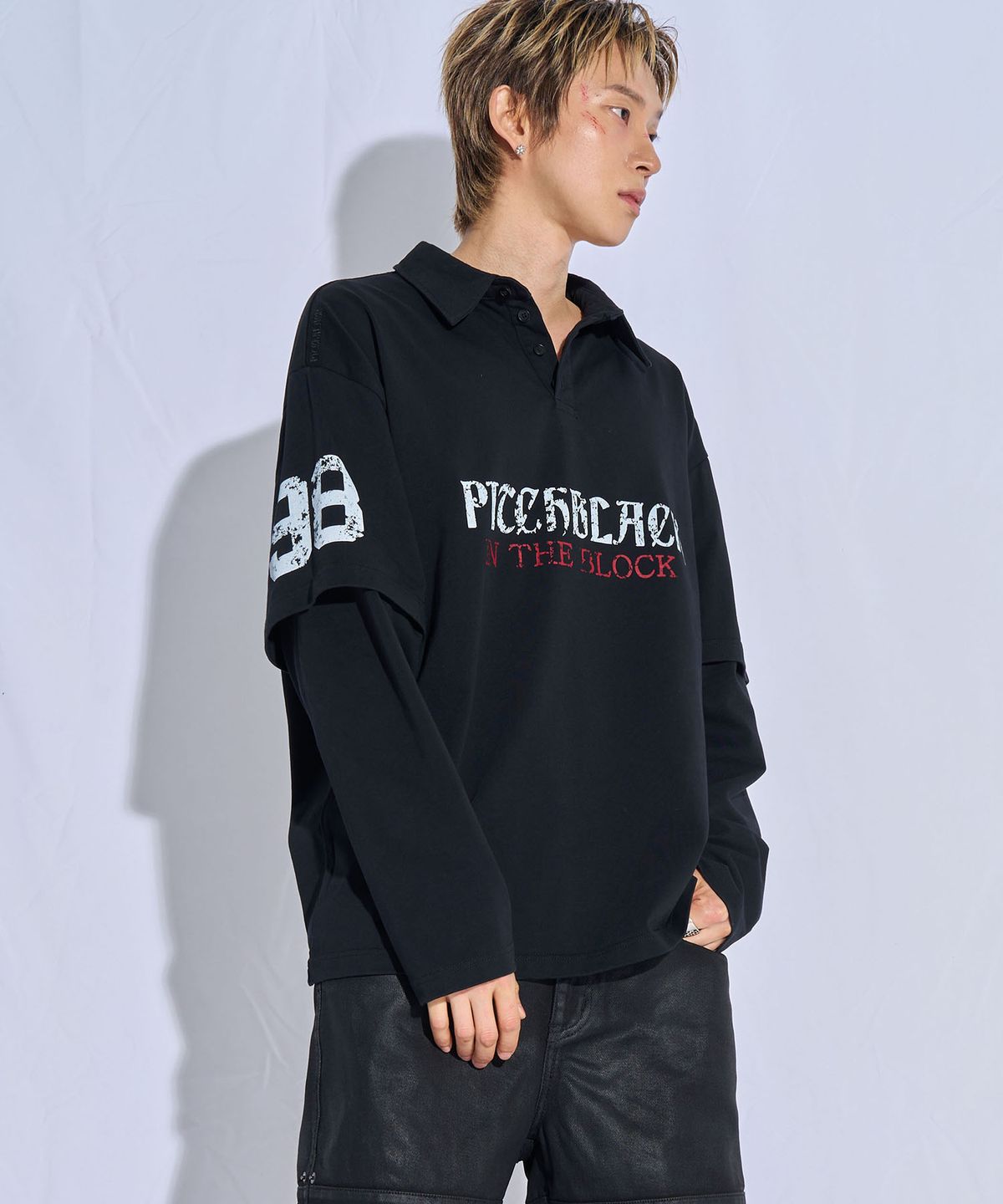 피치블랙(PITCHBLACK) VINTAGE PRINT LAYERED RUGBY COLLAR LONG SLEEVE T-SHIRT (BLACK)