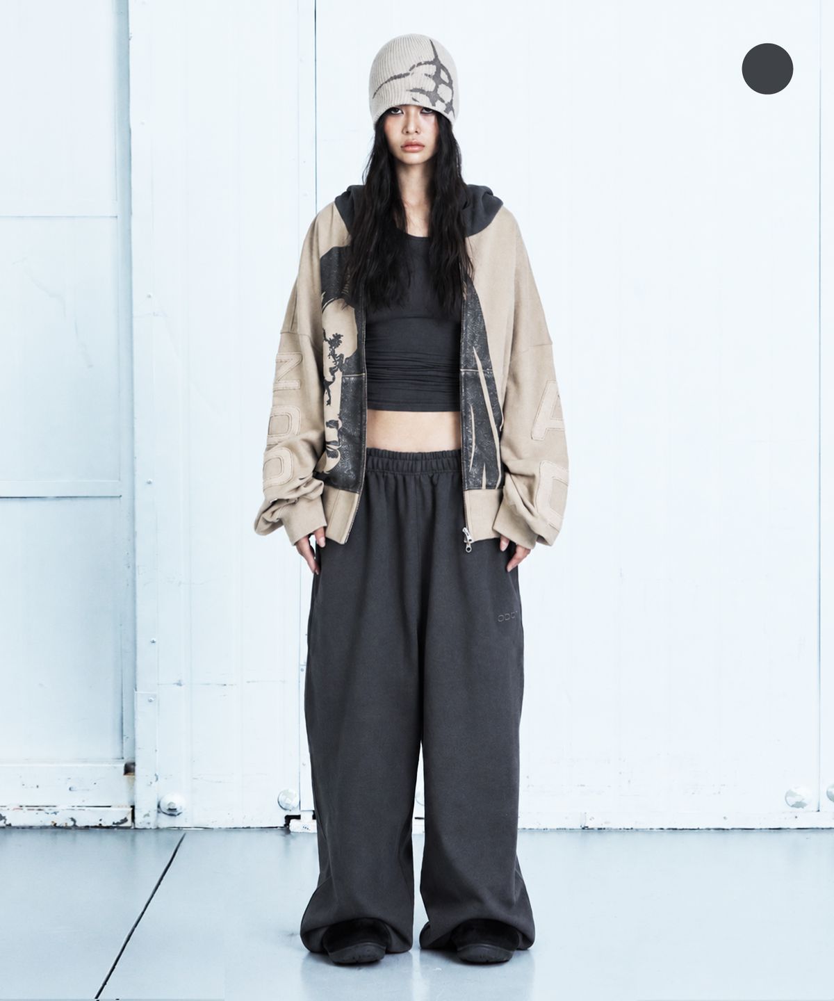 오도어(ODOR) Molly wide jogger in Archive - Charcoal