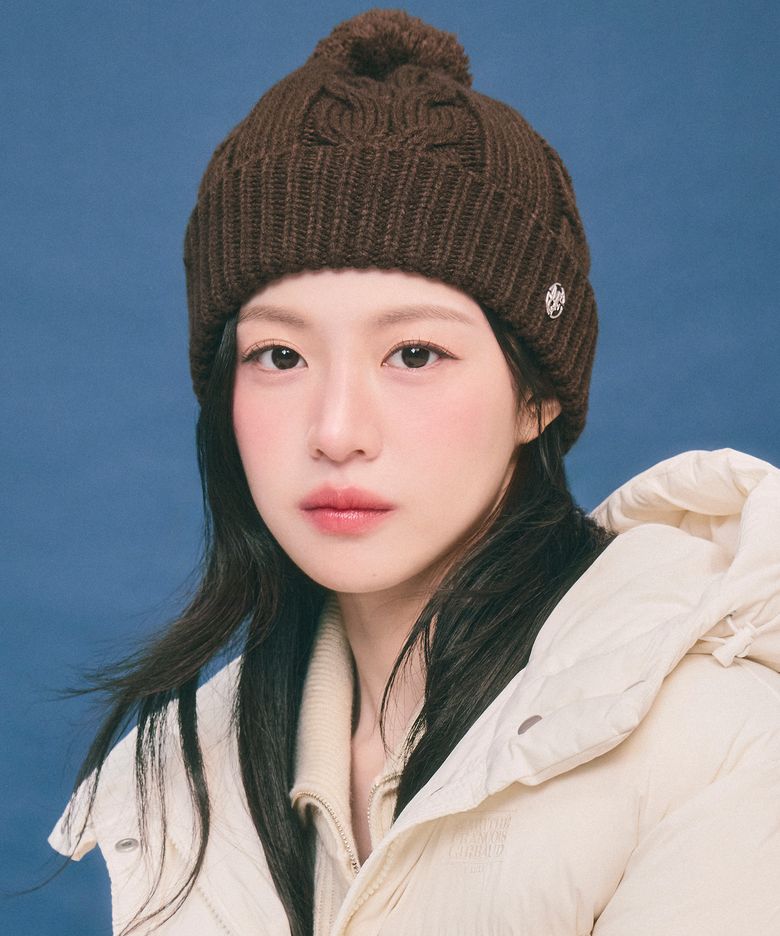 [고윤정 착용] CABLE KNIT BEANIE brown