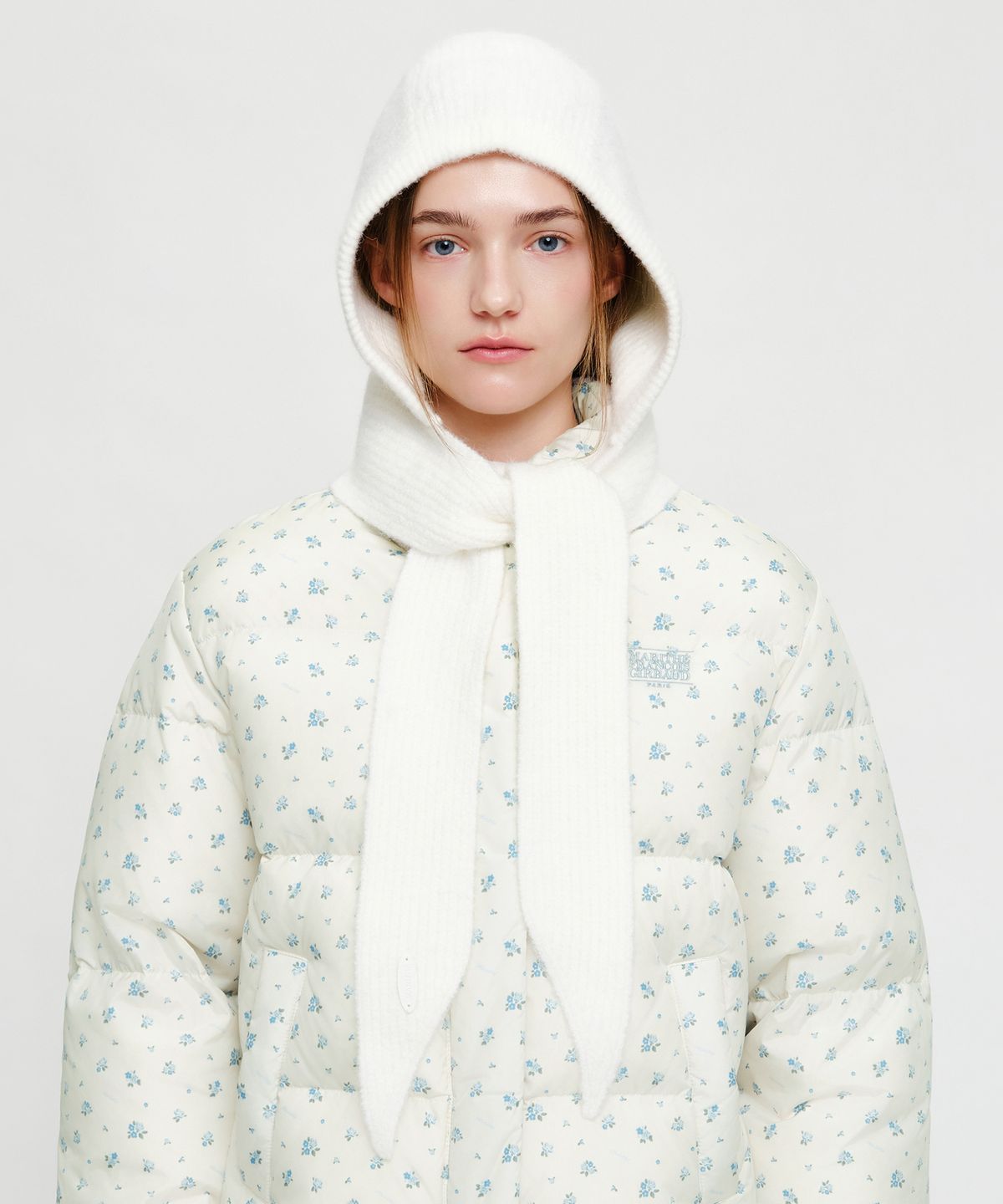 마리떼 프랑소와 저버(MARITHÉ + FRANҪOIS GIRBAUD) REGULAR LOGO SCARF BALACLAVA ivory