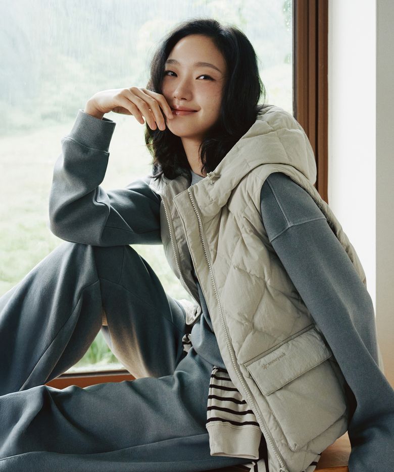 랜드 여성 다이아 퀼팅 경량 다운 베스트 (S26WWGDV63) Light Beige