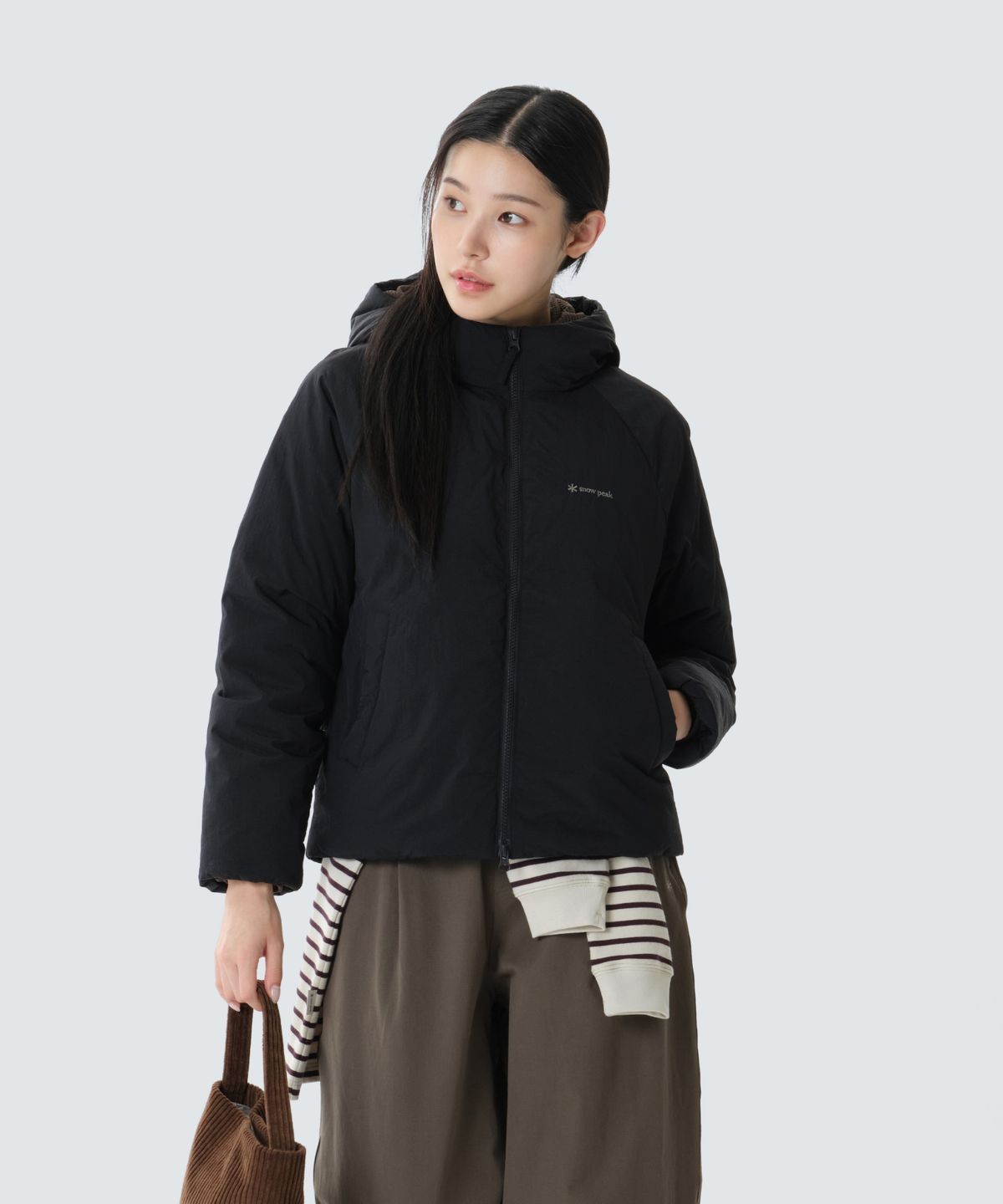 스노우피크 어패럴(SNOWPEAK APPAREL) 랜드 여성 후드 경량 다운 자켓 (S26WWGDJ51) Black