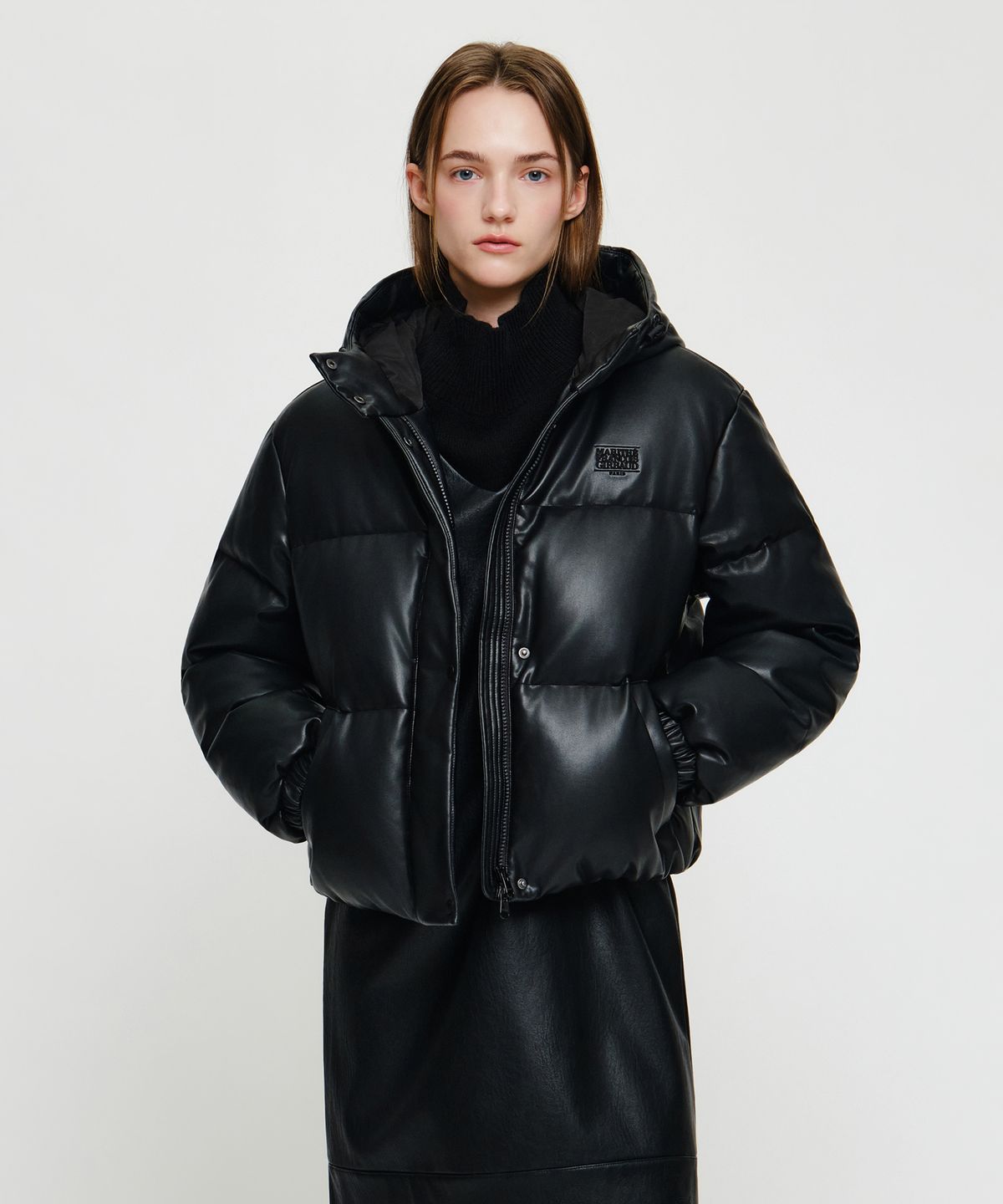 마리떼 프랑소와 저버(MARITHÉ + FRANҪOIS GIRBAUD) W LEATHER HOODED DOWN JACKET black