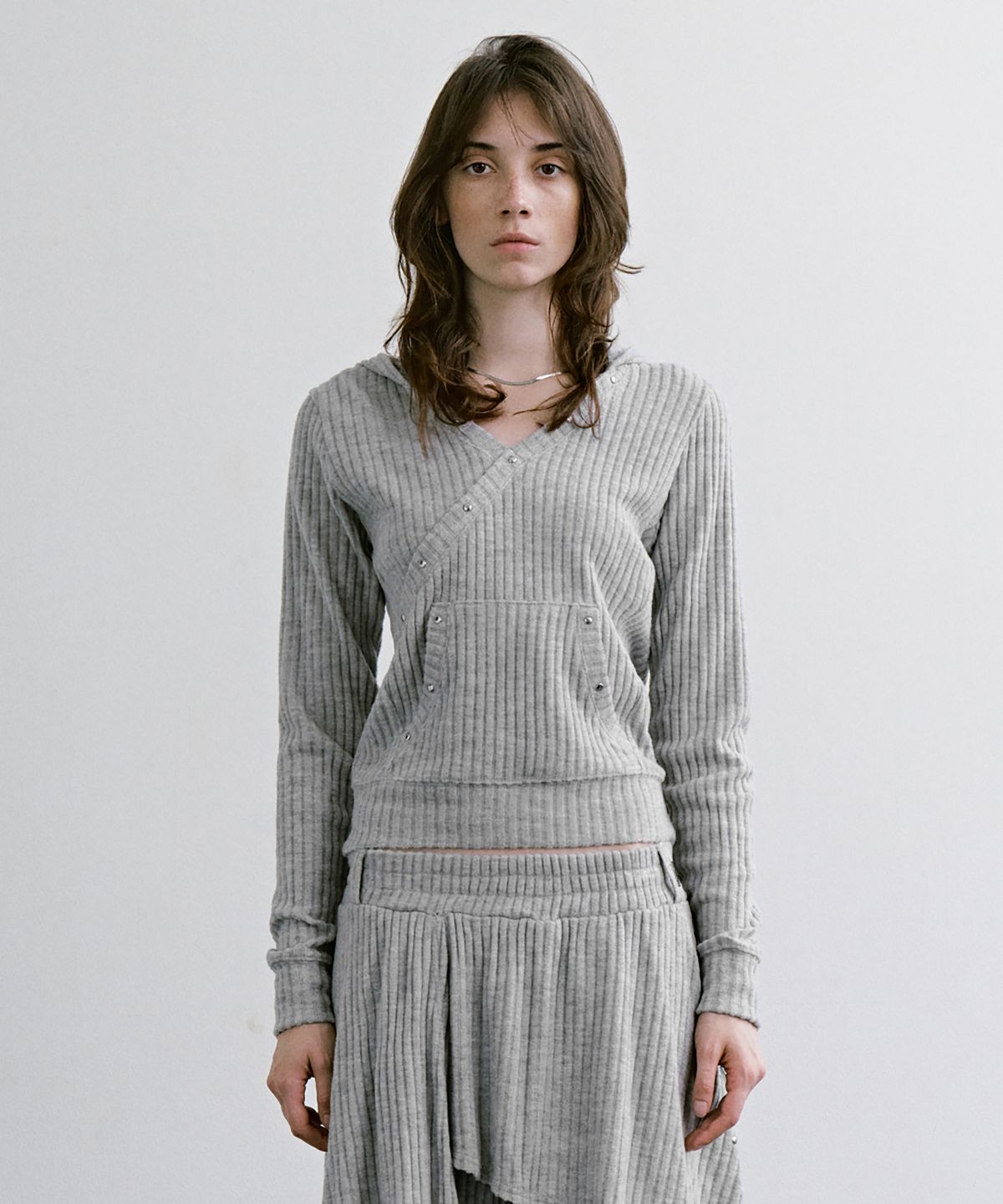 트리밍버드(TREEMINGBIRD) Hotfix Wrap Hoodie Set-up Top [ Melange Gray ]