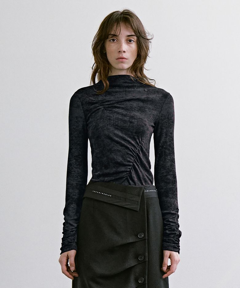 Blurry Print Mock Neck Top [ Black ]