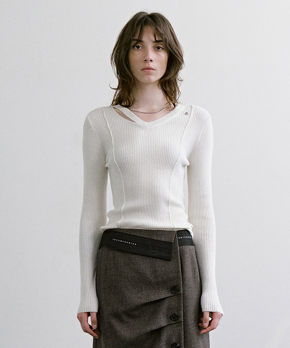 트리밍버드(TREEMINGBIRD) Back Slit Knit Pullover [ Ivory ]