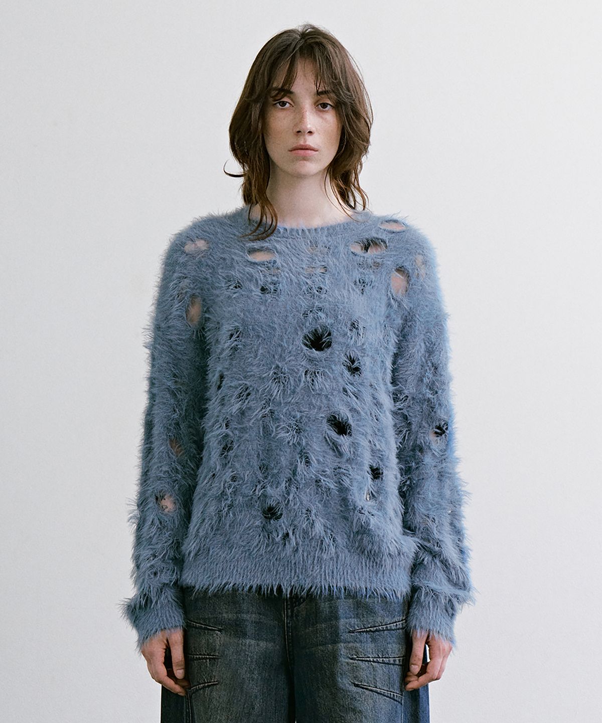 트리밍버드(TREEMINGBIRD) Shaggy distressed Hole Knit [ Blue ]