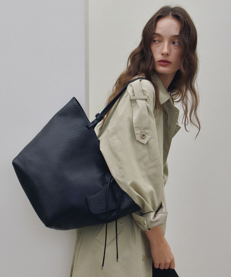 Rove Shoulder Bag - BLACK