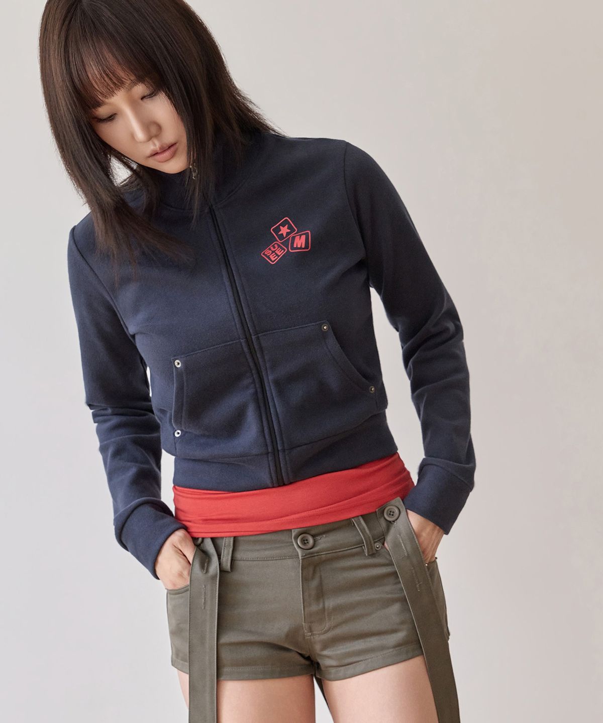 셋업이엑스이(SETUP-EXE) SUEE X MEMI SKULL CROSS SHORT ZIP-UP / NAVY