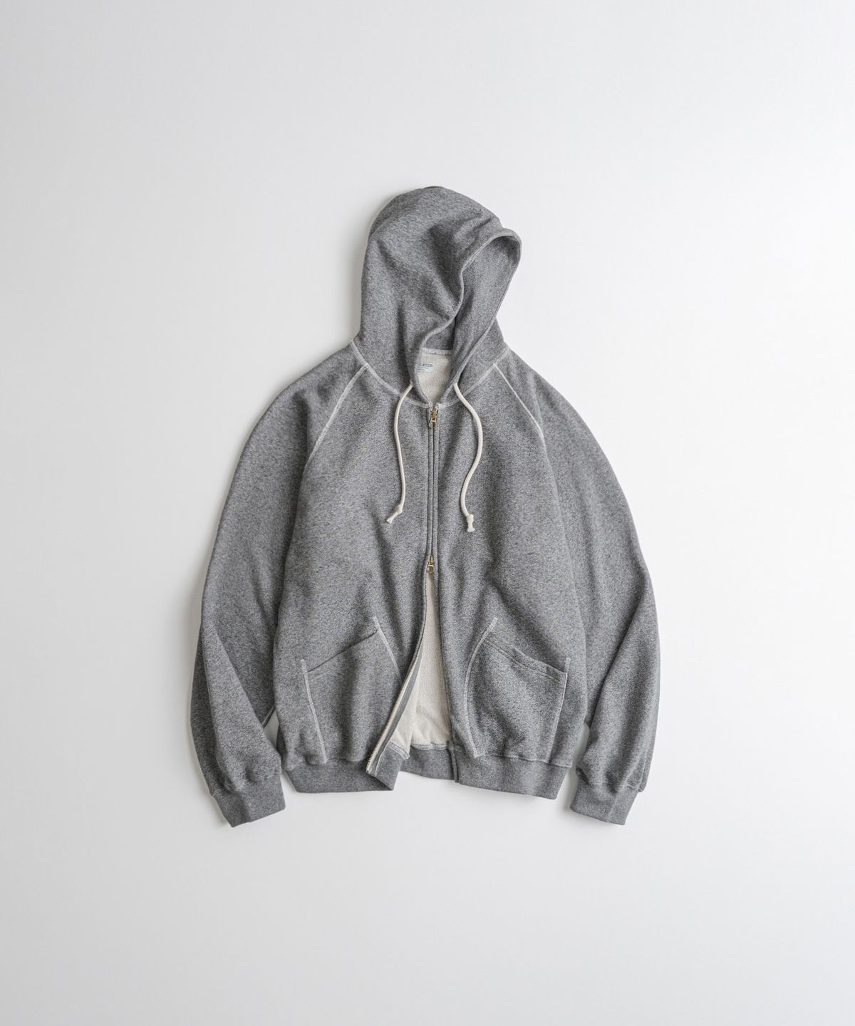 비헤비어(BEHEAVYER) CLASSIC FULL ZIP PARKA salt & pepper