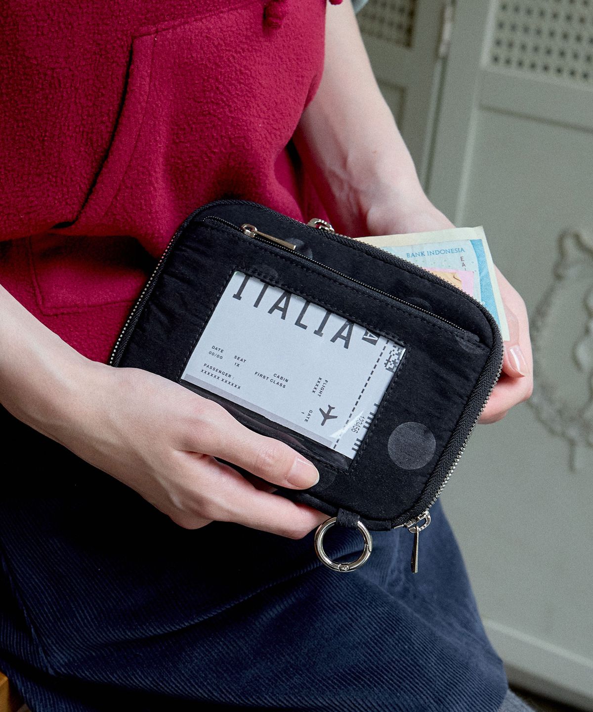 무쿠앤에보니(MUCU AND EBONY) m.a.e Travel Wallet _ Dot Black