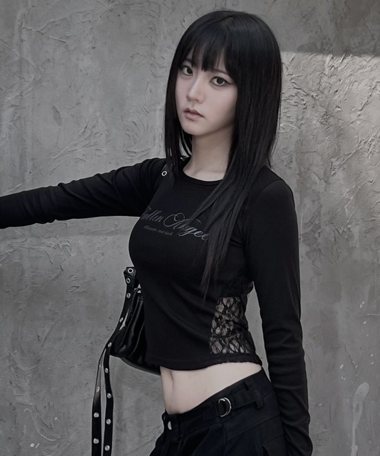 폴린 엔젤 레이스 슬림핏 롱슬리브 (블랙)