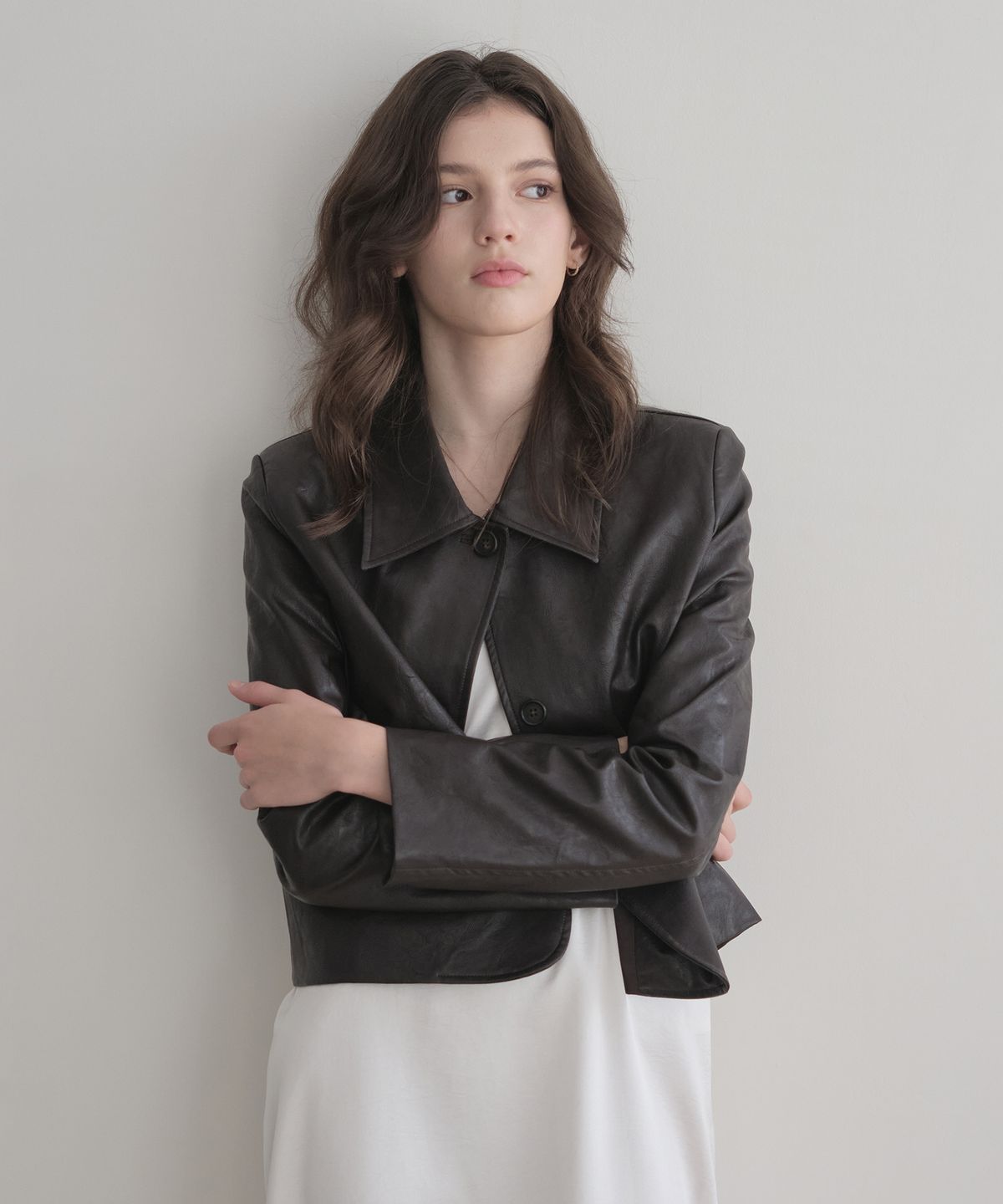 르나브(LENAV) esu crop leather Jacket (brown)