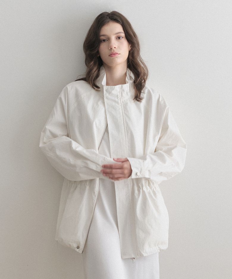 Les 하이넥 야상자켓 (white)