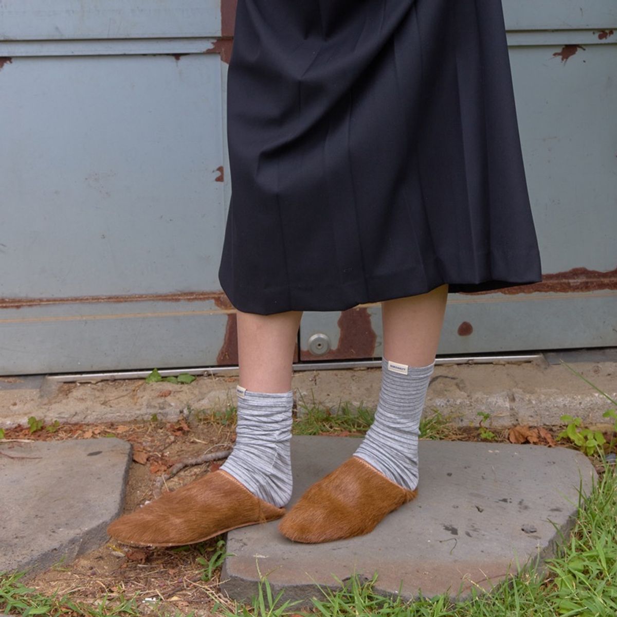 아우어솔티(OURSAALTY) Peek Stipe Socks / Gray