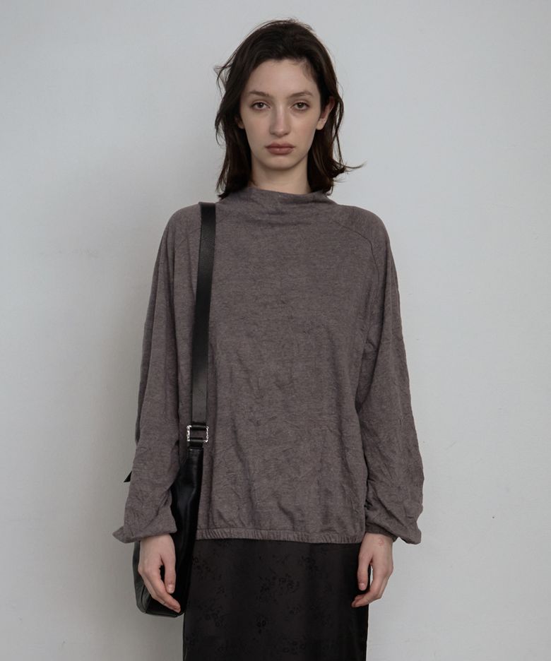 NUNO Crease Mock-Neck Top Charcoal