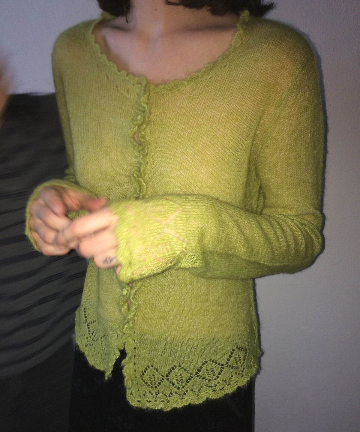 엘무드 우먼(LMOOD WOMEN) SERENE Wool Mohair Cardigan Olive