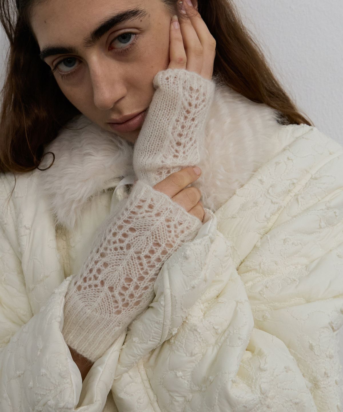 엘무드 우먼(LMOOD WOMEN) SERENE Wool Mohair Hand Warmer Cream