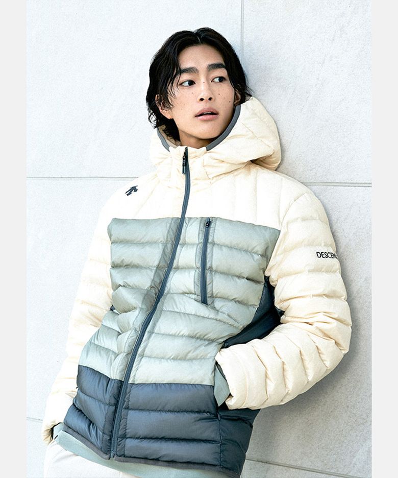 [홍태준 착용] DE:LIGHT 경량 후드형 다운 자켓 아이보리 SR323SDJ97