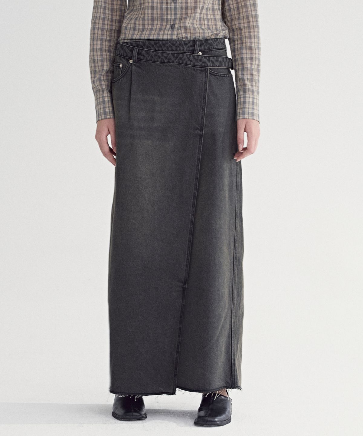 솔티페블(SALTY PEBBLE) DENIM WRAP MAXI SKIRT [DARK GREEN]