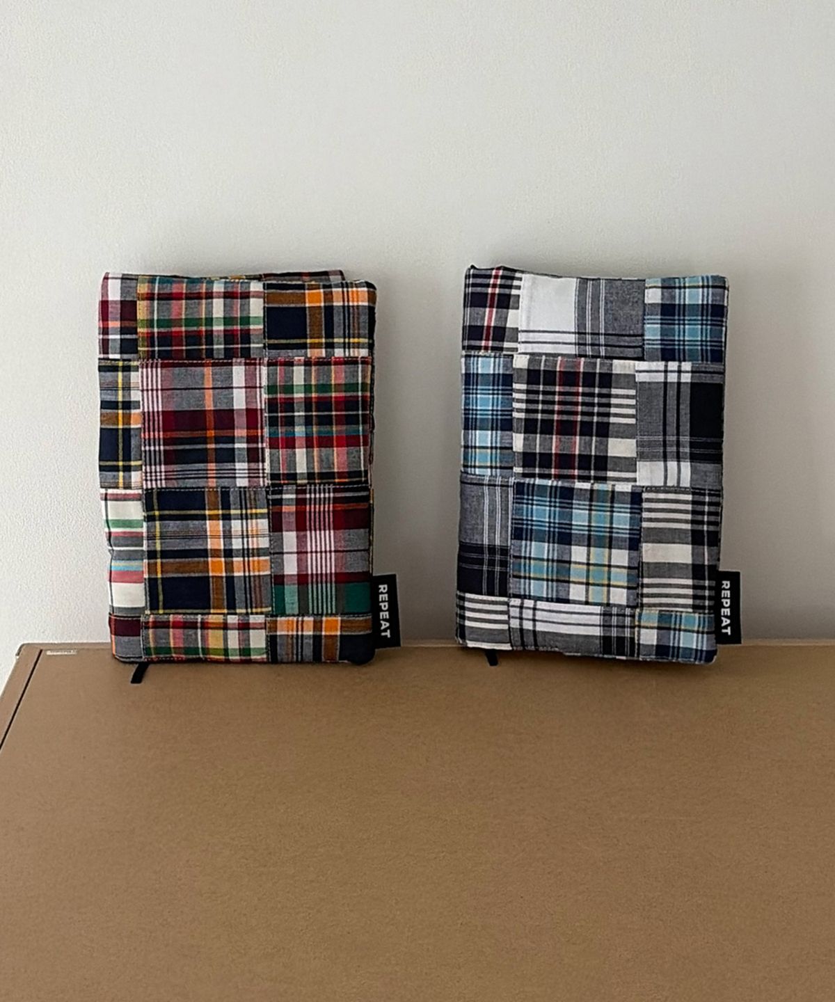 리핏(REPEAT) 패치워크 북커버 북파우치 (2colors)